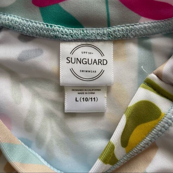 Sunguard Rashguard Floral Ruffle Swimsuit Size 10/11 Large - Picture 4 of 8